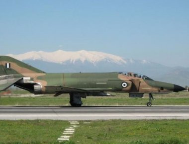 Παροπλίζονται οριστικά τα θρυλικά Phantom (φωτό)